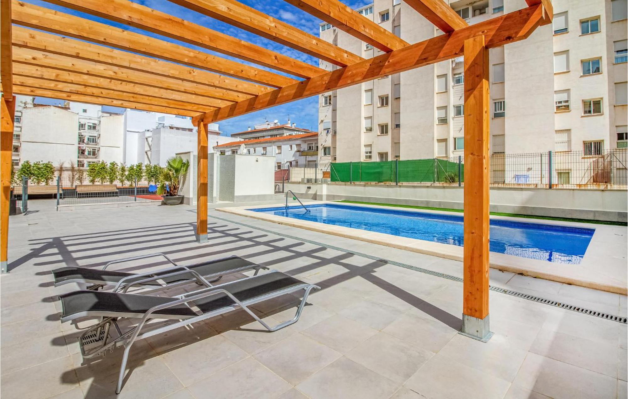 3 Bedroom Amazing In Apartment *